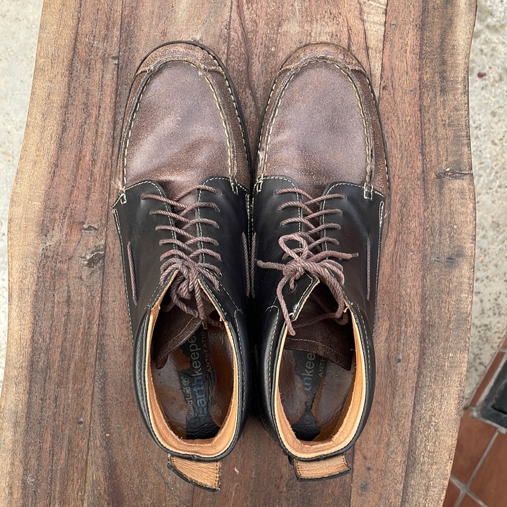 Timberland Earthkeeper 11.5M two tone leather chukka boots